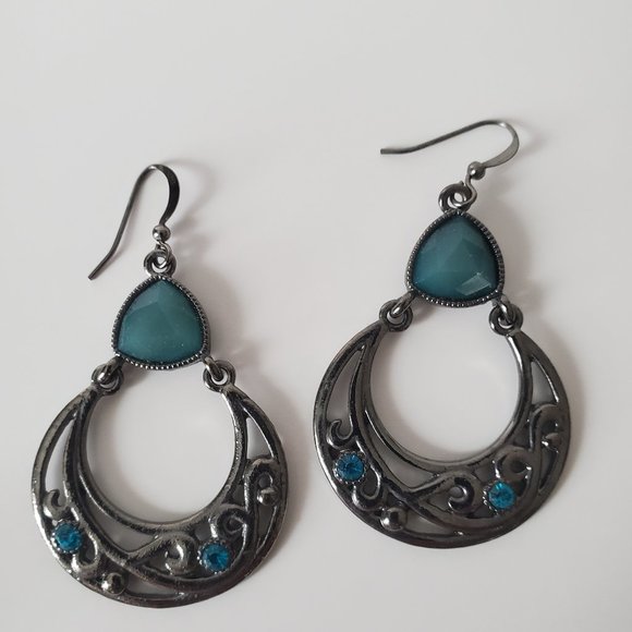 Boho Blue & Turquoise Multi-layered Necklace and Earring Set - Picture 4 of 4